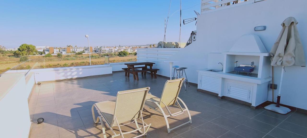 Stay Trinity Beach Apts Paralimni Exterior foto